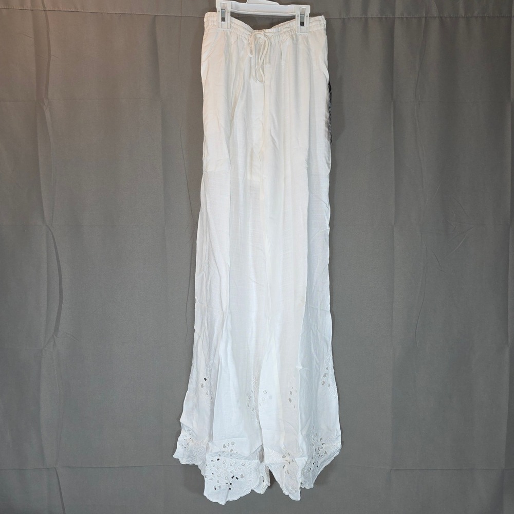 Future Collective Cream Eyelet Wide Leg Pants XS Scalloped Hem Cream 355Y67